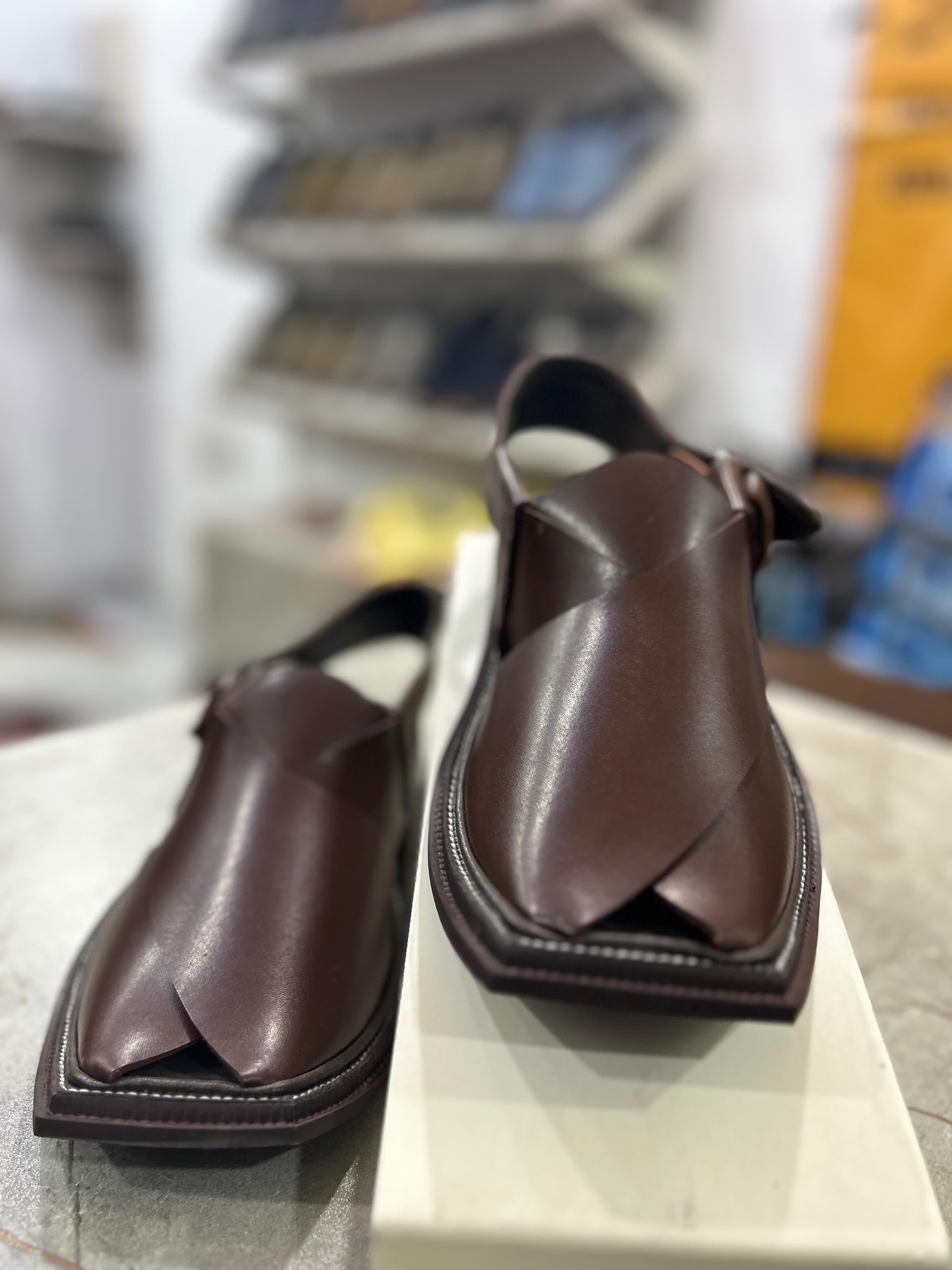 Pazawar Dark Brown