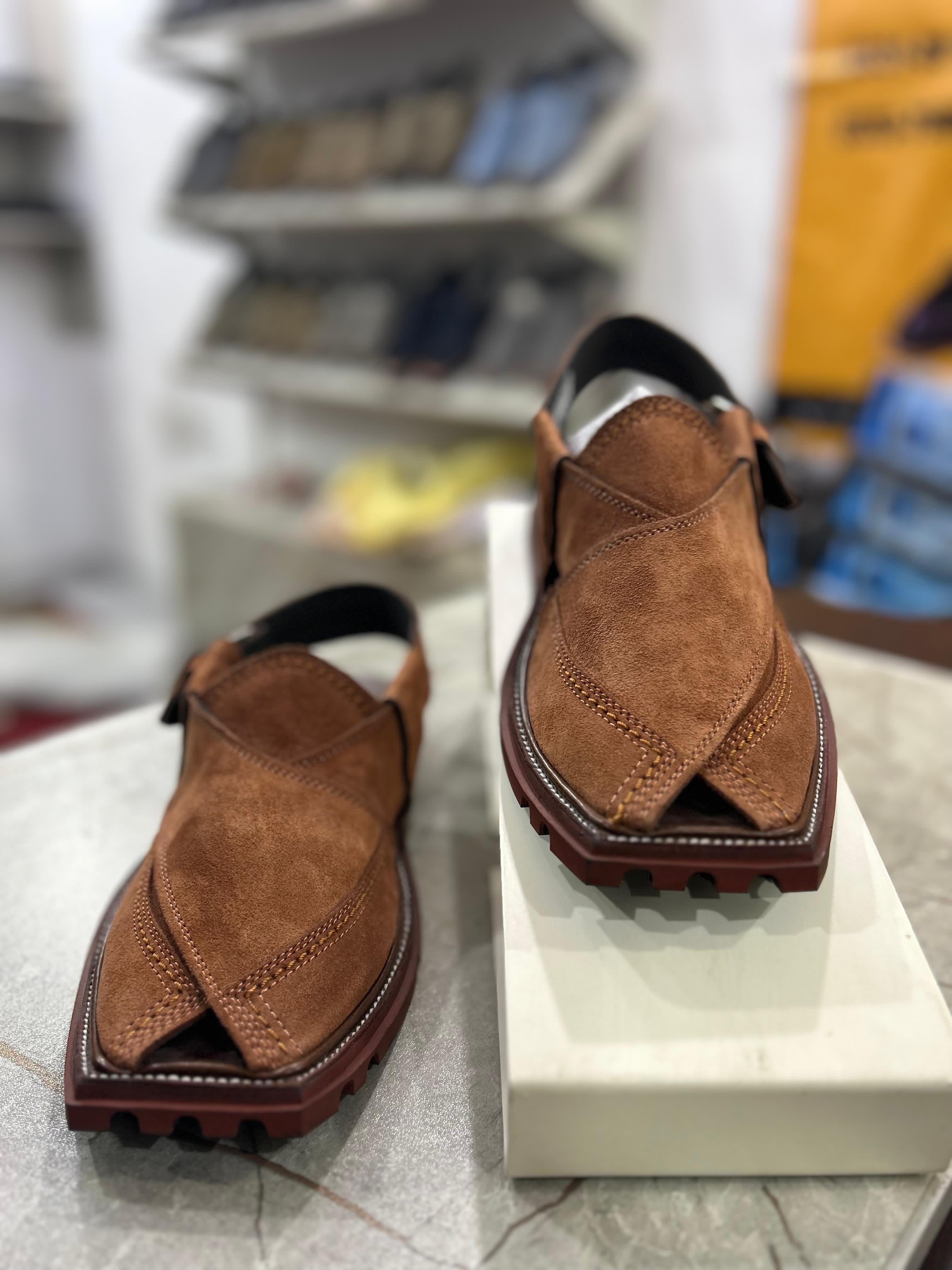 Pazawar Brownish
