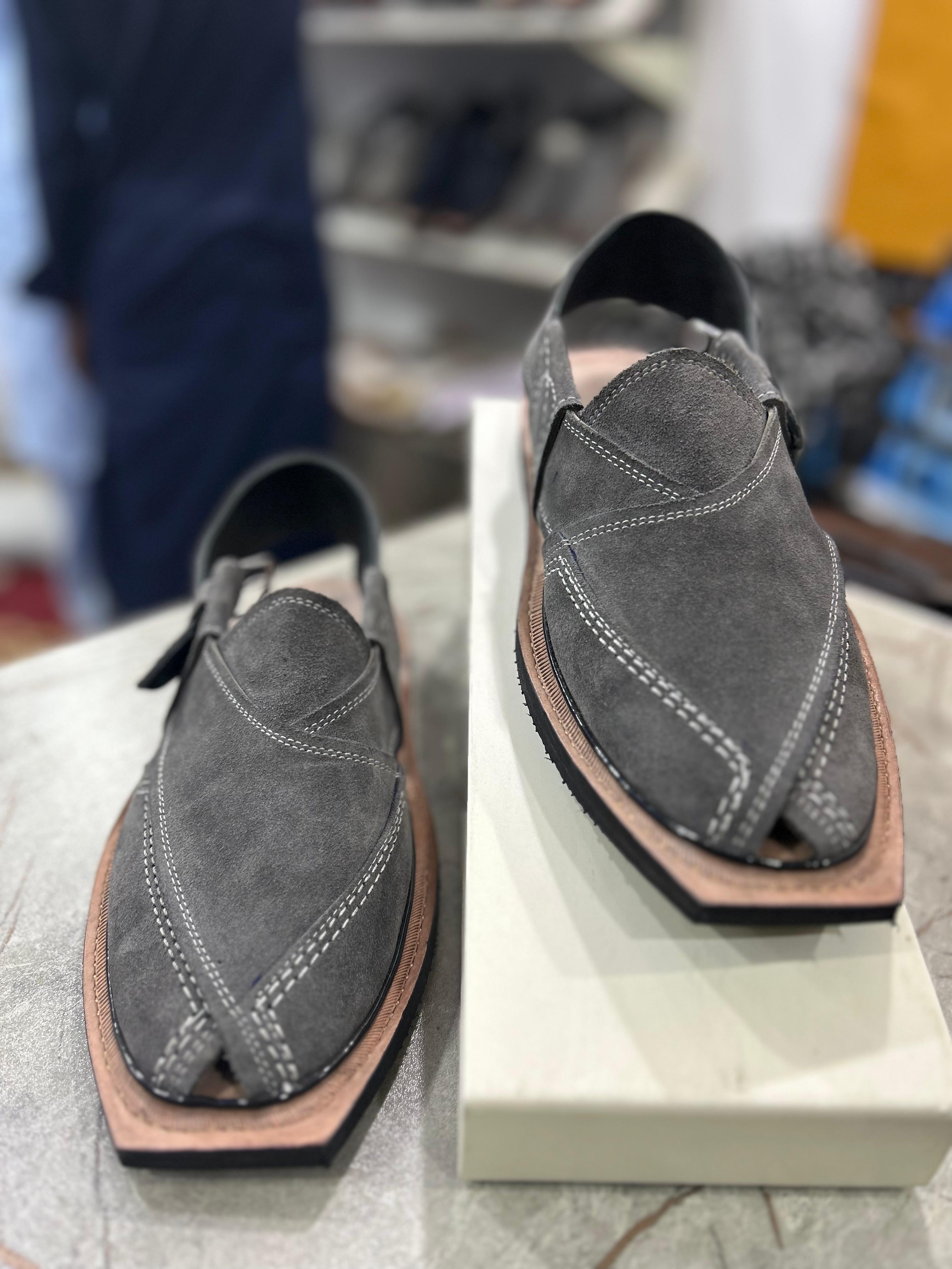 Saadat Greyish